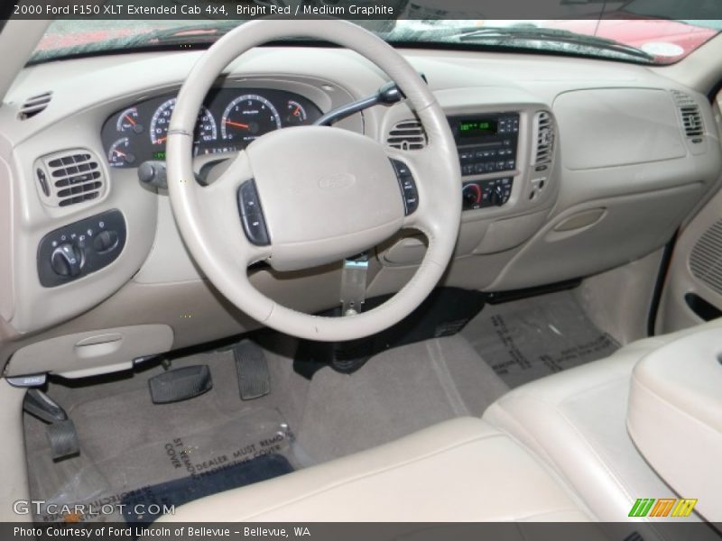 Bright Red / Medium Graphite 2000 Ford F150 XLT Extended Cab 4x4