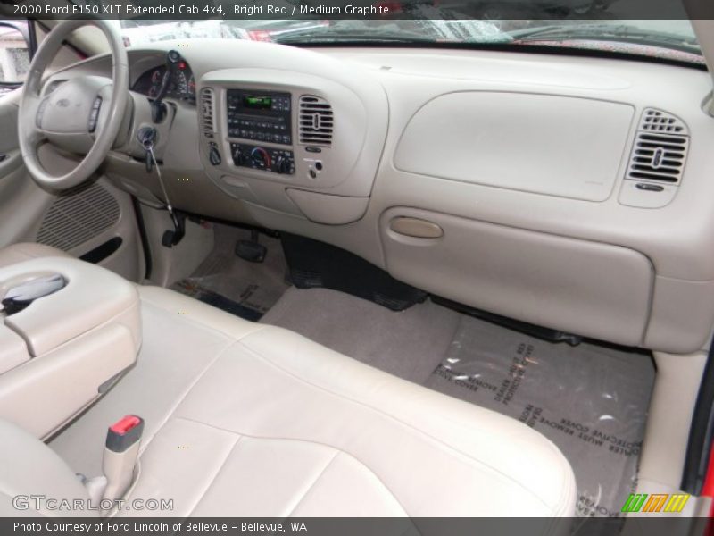 Bright Red / Medium Graphite 2000 Ford F150 XLT Extended Cab 4x4