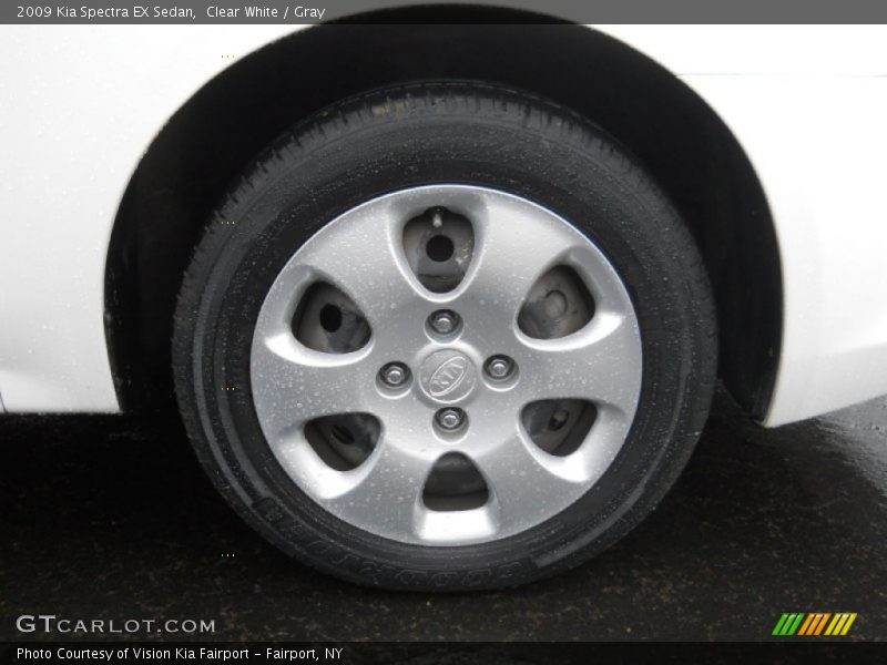 Clear White / Gray 2009 Kia Spectra EX Sedan
