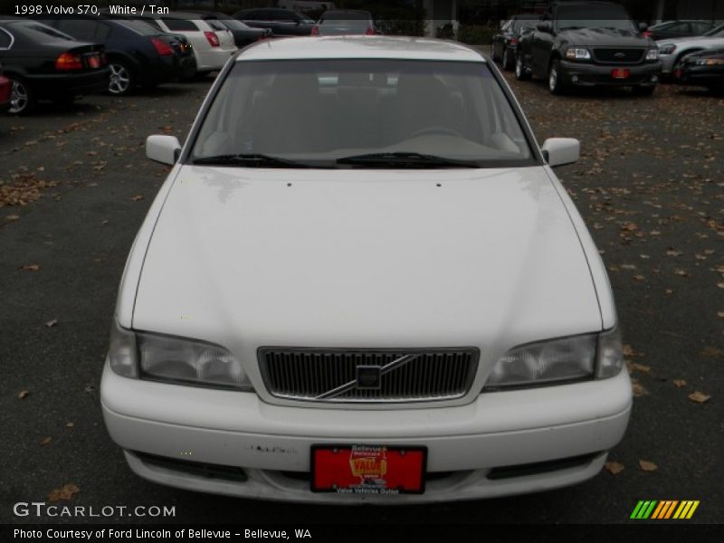 White / Tan 1998 Volvo S70