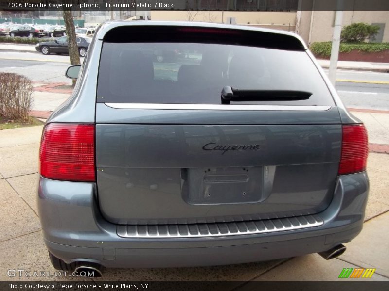Titanium Metallic / Black 2006 Porsche Cayenne Tiptronic