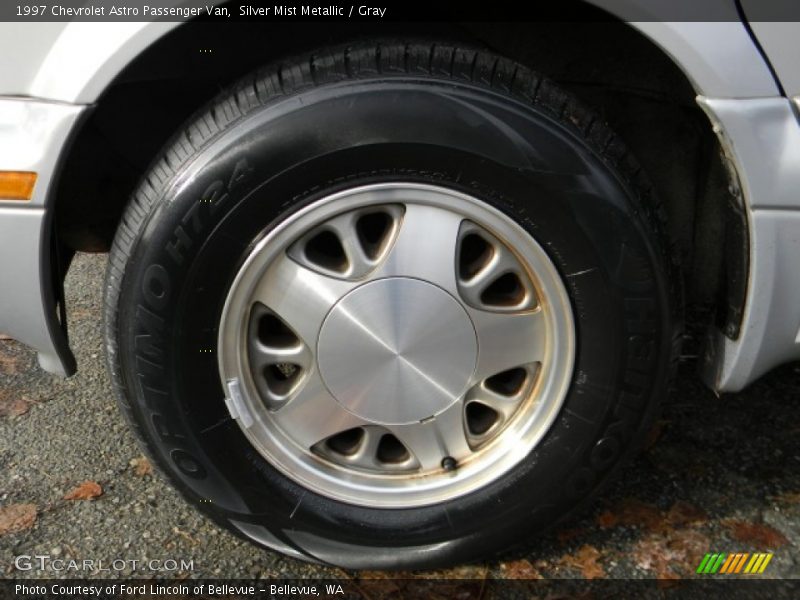 Silver Mist Metallic / Gray 1997 Chevrolet Astro Passenger Van