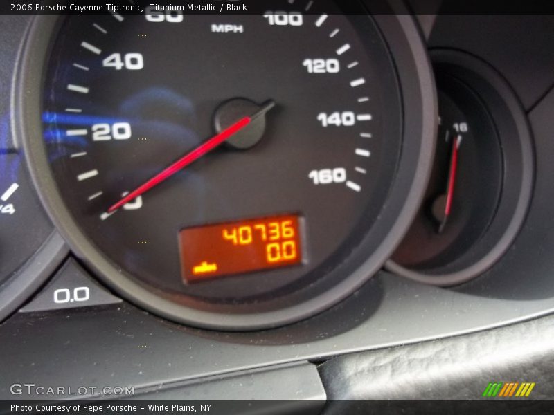 Titanium Metallic / Black 2006 Porsche Cayenne Tiptronic