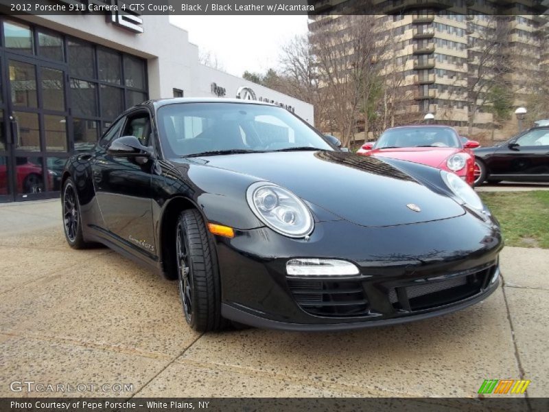 Front 3/4 View of 2012 911 Carrera 4 GTS Coupe