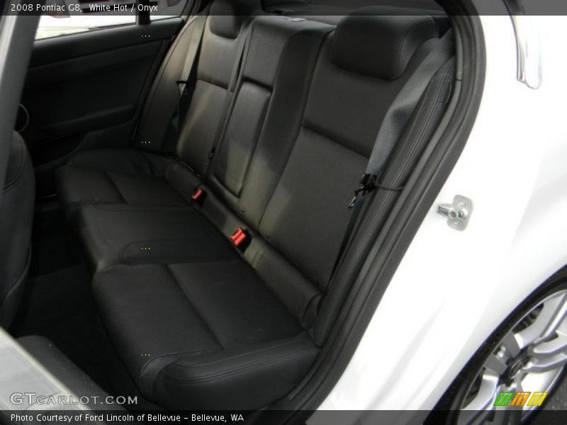 White Hot / Onyx 2008 Pontiac G8