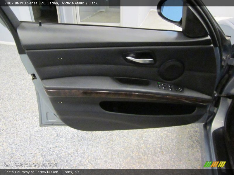 Arctic Metallic / Black 2007 BMW 3 Series 328i Sedan