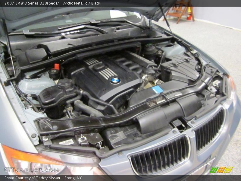 Arctic Metallic / Black 2007 BMW 3 Series 328i Sedan