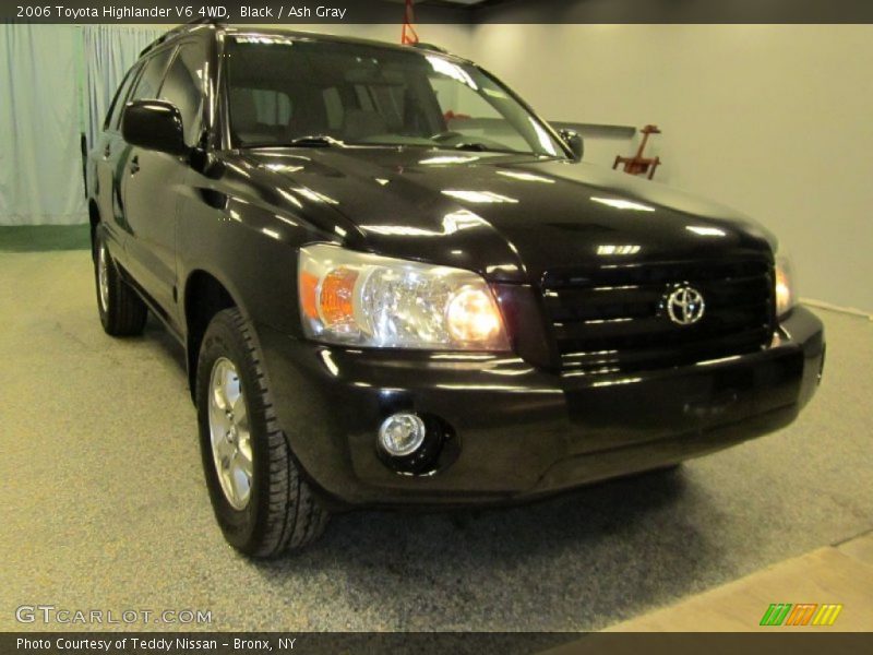Black / Ash Gray 2006 Toyota Highlander V6 4WD