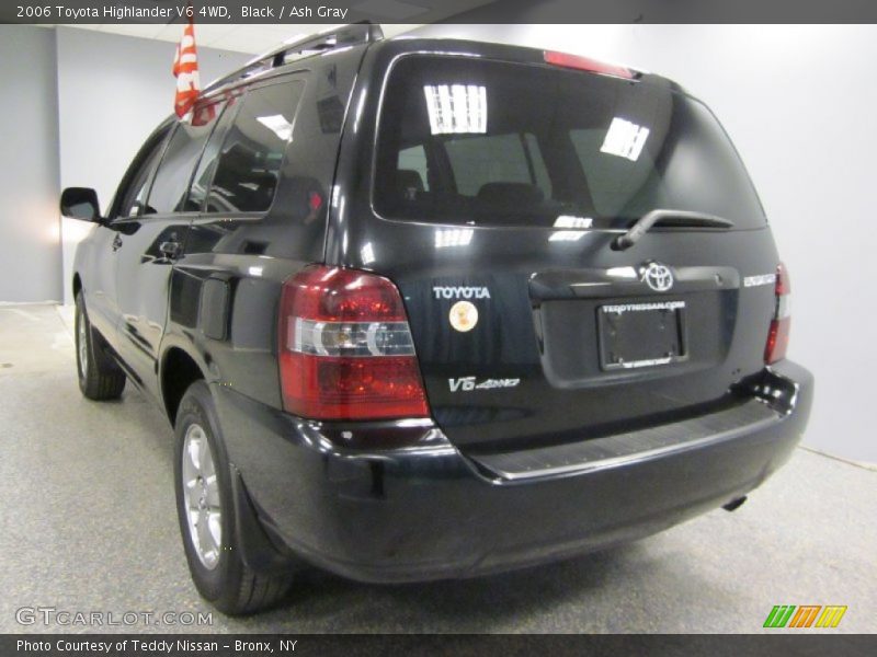 Black / Ash Gray 2006 Toyota Highlander V6 4WD