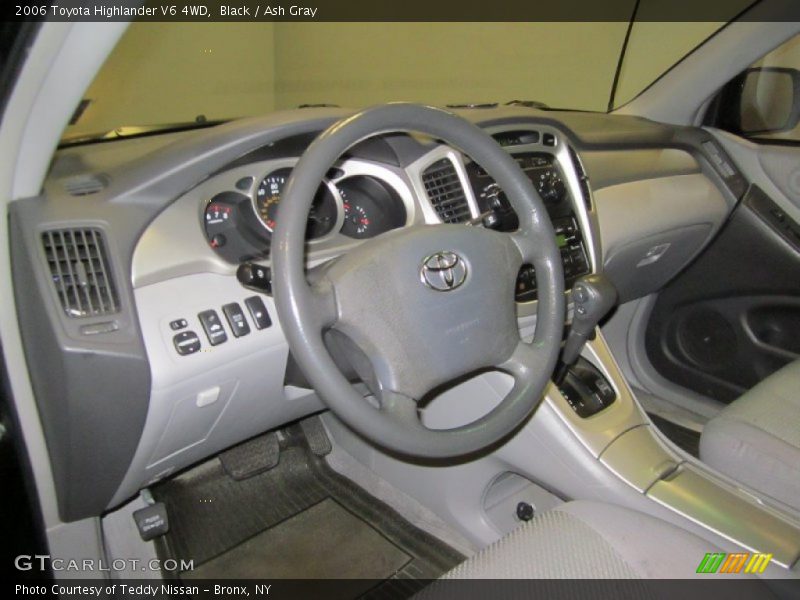 Black / Ash Gray 2006 Toyota Highlander V6 4WD