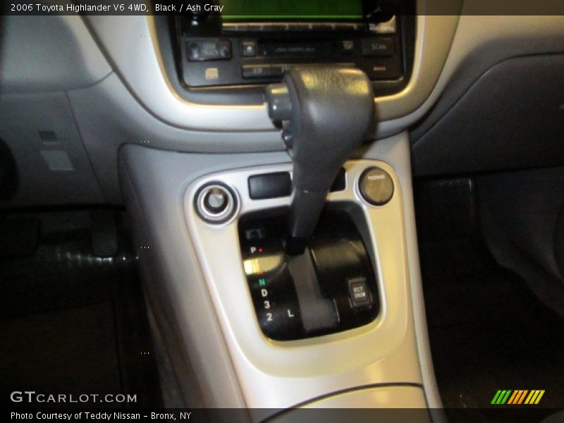 Black / Ash Gray 2006 Toyota Highlander V6 4WD
