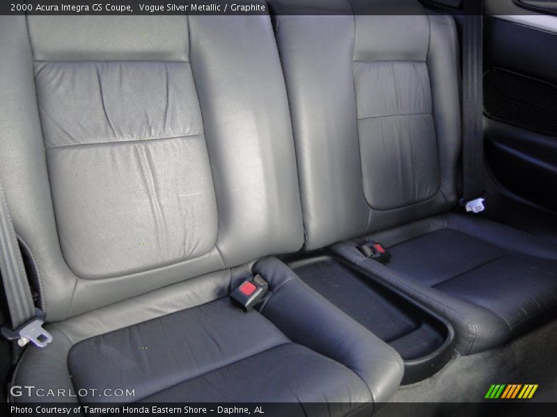 Rear seats - 2000 Acura Integra GS Coupe