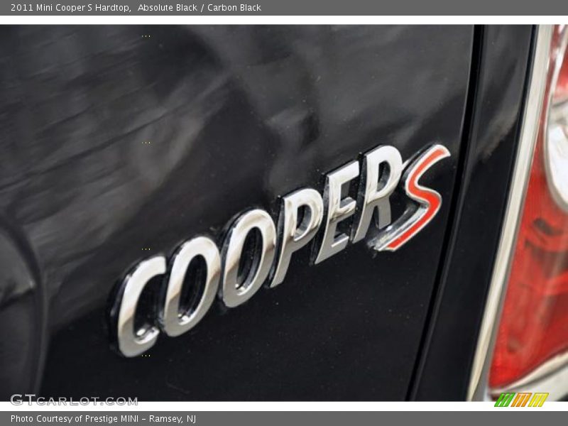 Absolute Black / Carbon Black 2011 Mini Cooper S Hardtop