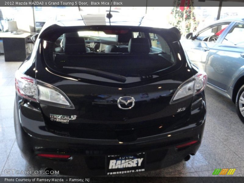 Black Mica / Black 2012 Mazda MAZDA3 s Grand Touring 5 Door
