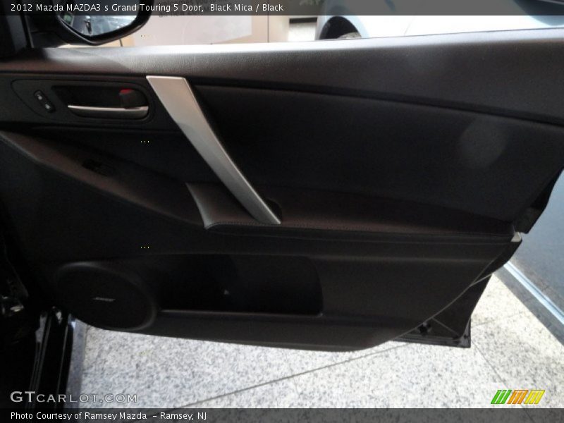 Black Mica / Black 2012 Mazda MAZDA3 s Grand Touring 5 Door