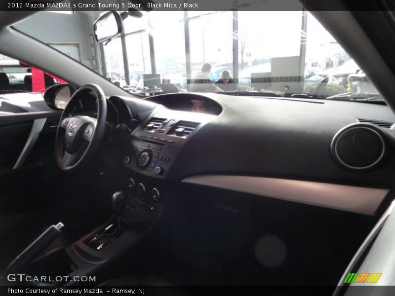 Black Mica / Black 2012 Mazda MAZDA3 s Grand Touring 5 Door