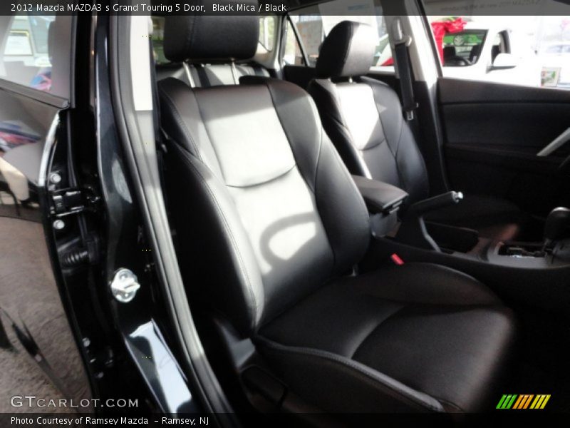 Black Mica / Black 2012 Mazda MAZDA3 s Grand Touring 5 Door