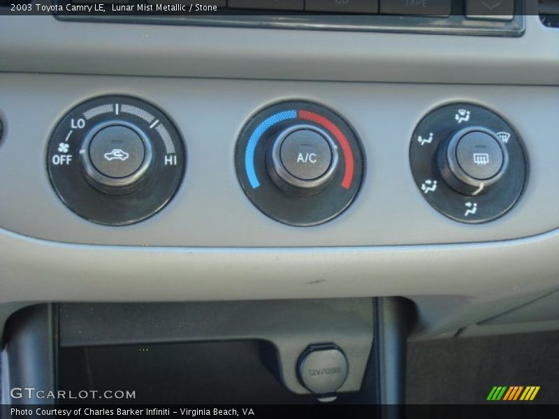 Controls of 2003 Camry LE