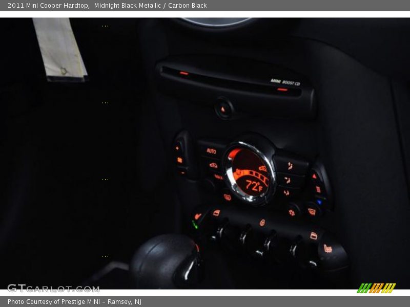 Midnight Black Metallic / Carbon Black 2011 Mini Cooper Hardtop