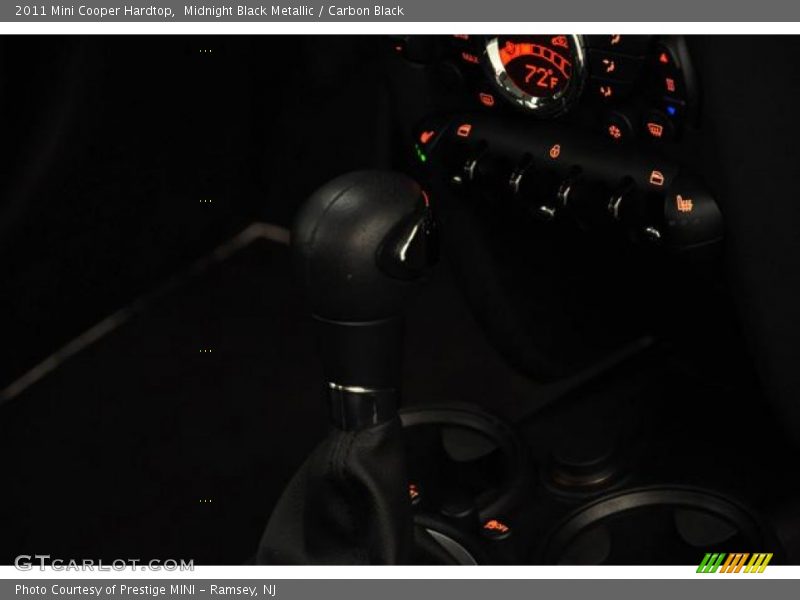 Midnight Black Metallic / Carbon Black 2011 Mini Cooper Hardtop