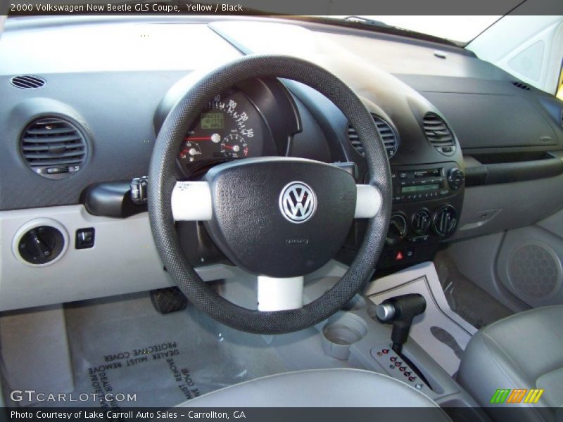 Yellow / Black 2000 Volkswagen New Beetle GLS Coupe