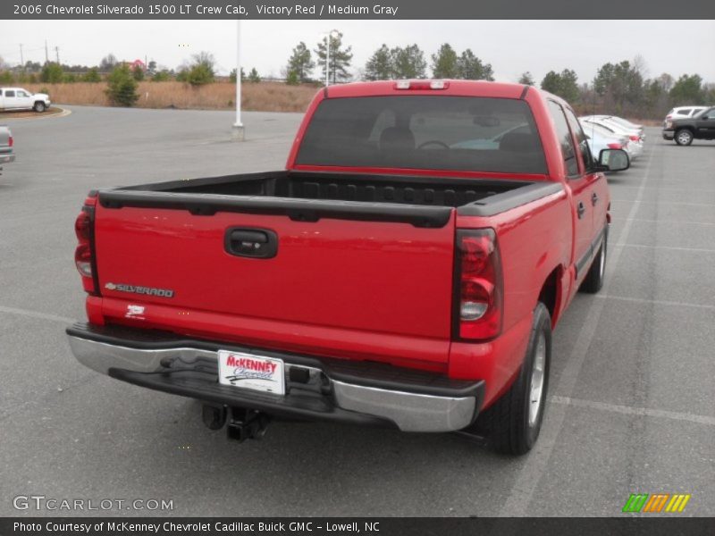 Victory Red / Medium Gray 2006 Chevrolet Silverado 1500 LT Crew Cab