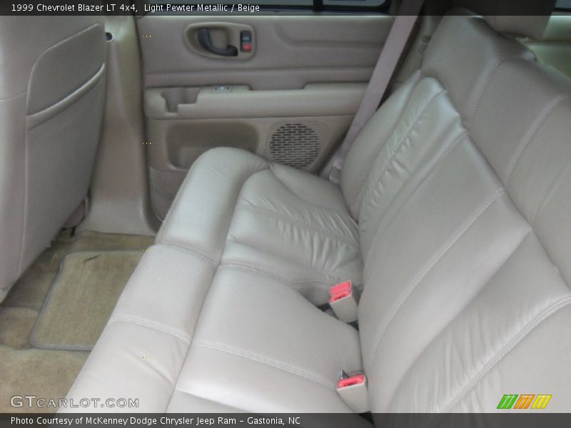 Light Pewter Metallic / Beige 1999 Chevrolet Blazer LT 4x4