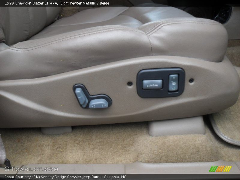 Light Pewter Metallic / Beige 1999 Chevrolet Blazer LT 4x4
