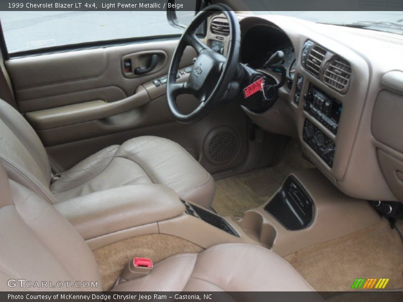 Light Pewter Metallic / Beige 1999 Chevrolet Blazer LT 4x4