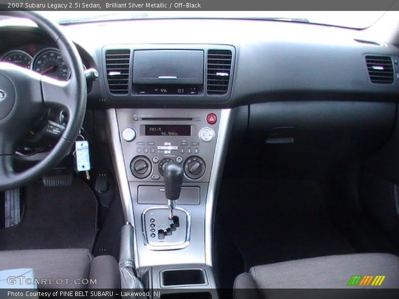 Brilliant Silver Metallic / Off-Black 2007 Subaru Legacy 2.5i Sedan