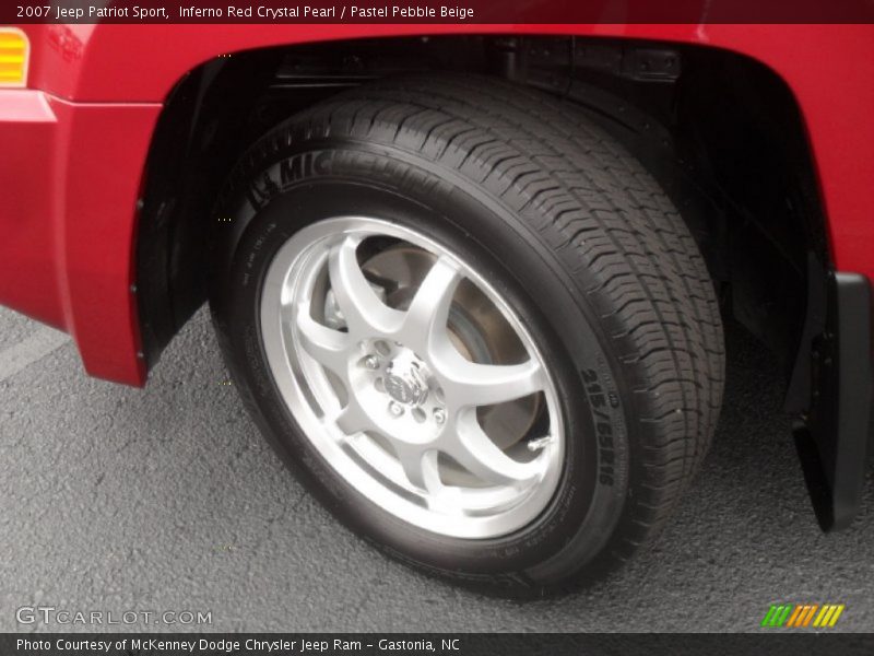 Inferno Red Crystal Pearl / Pastel Pebble Beige 2007 Jeep Patriot Sport