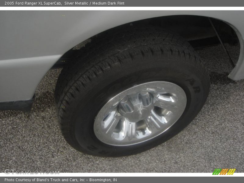Silver Metallic / Medium Dark Flint 2005 Ford Ranger XL SuperCab