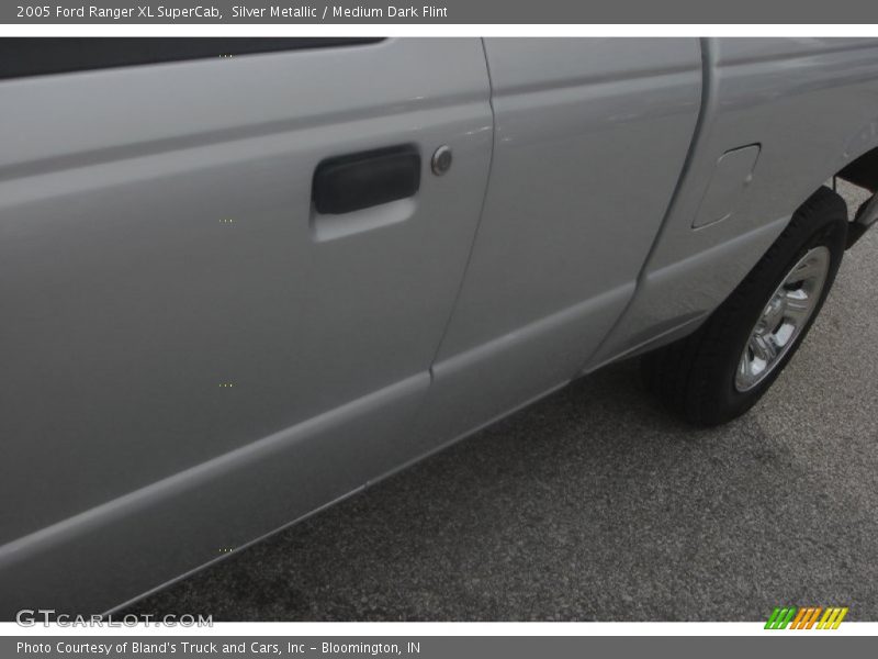 Silver Metallic / Medium Dark Flint 2005 Ford Ranger XL SuperCab