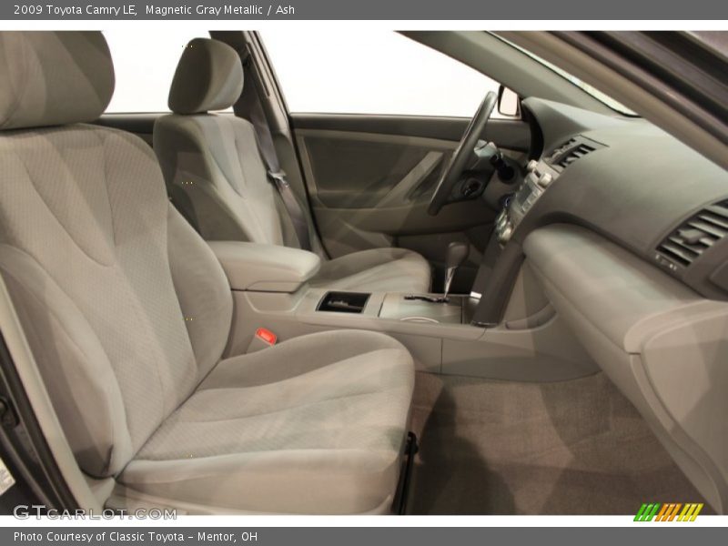 Magnetic Gray Metallic / Ash 2009 Toyota Camry LE