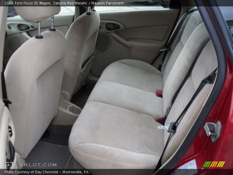 Sangria Red Metallic / Medium Parchment 2002 Ford Focus SE Wagon