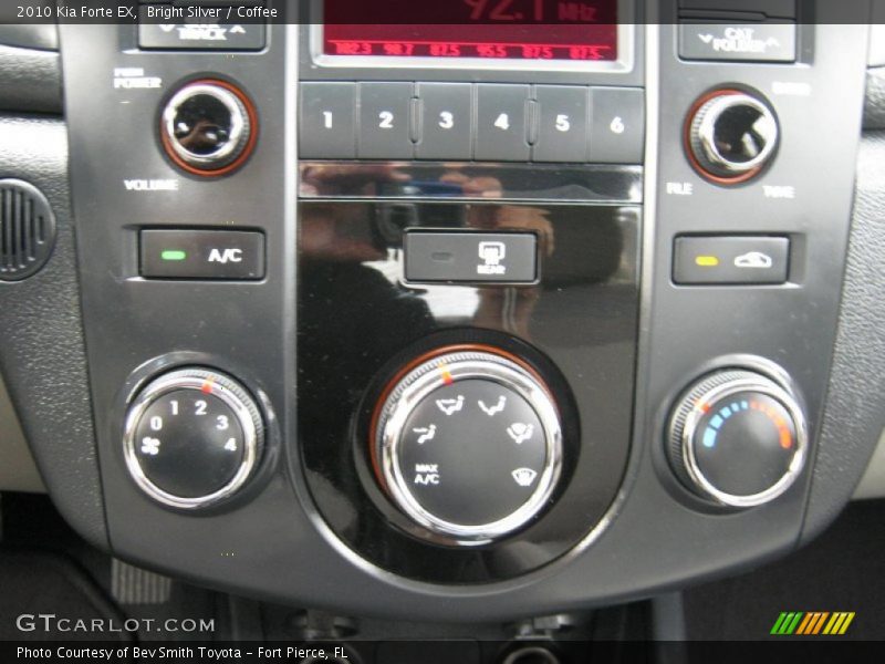 Bright Silver / Coffee 2010 Kia Forte EX