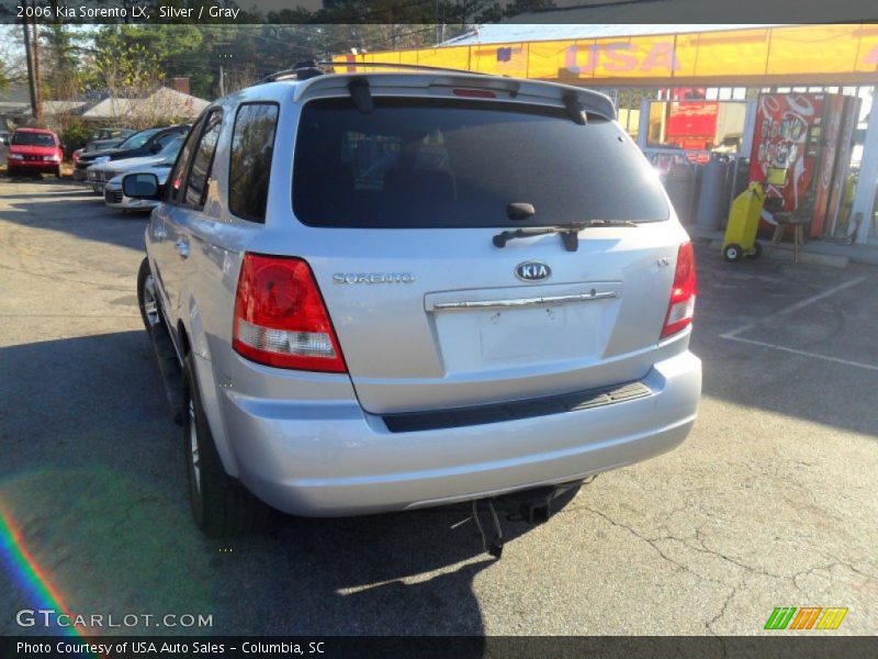 Silver / Gray 2006 Kia Sorento LX