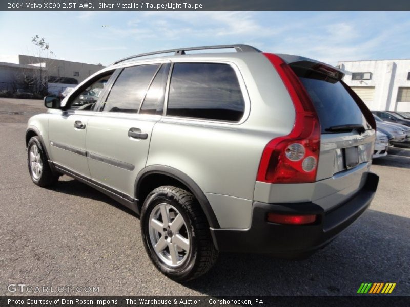 Silver Metallic / Taupe/Light Taupe 2004 Volvo XC90 2.5T AWD