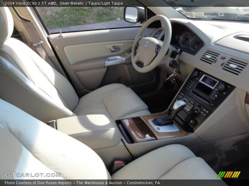 Silver Metallic / Taupe/Light Taupe 2004 Volvo XC90 2.5T AWD
