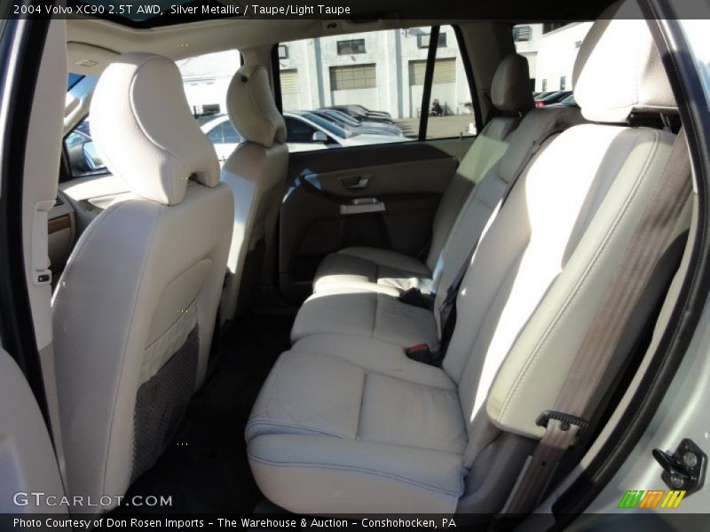 Silver Metallic / Taupe/Light Taupe 2004 Volvo XC90 2.5T AWD