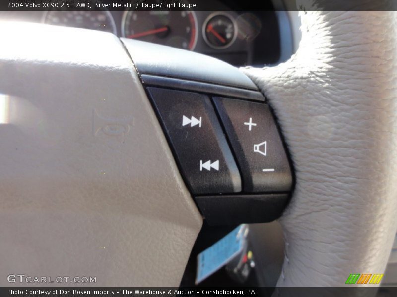Silver Metallic / Taupe/Light Taupe 2004 Volvo XC90 2.5T AWD