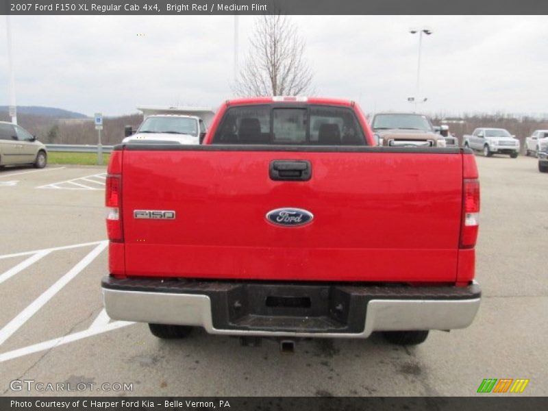 Bright Red / Medium Flint 2007 Ford F150 XL Regular Cab 4x4