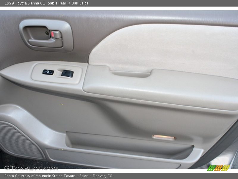 Sable Pearl / Oak Beige 1999 Toyota Sienna CE