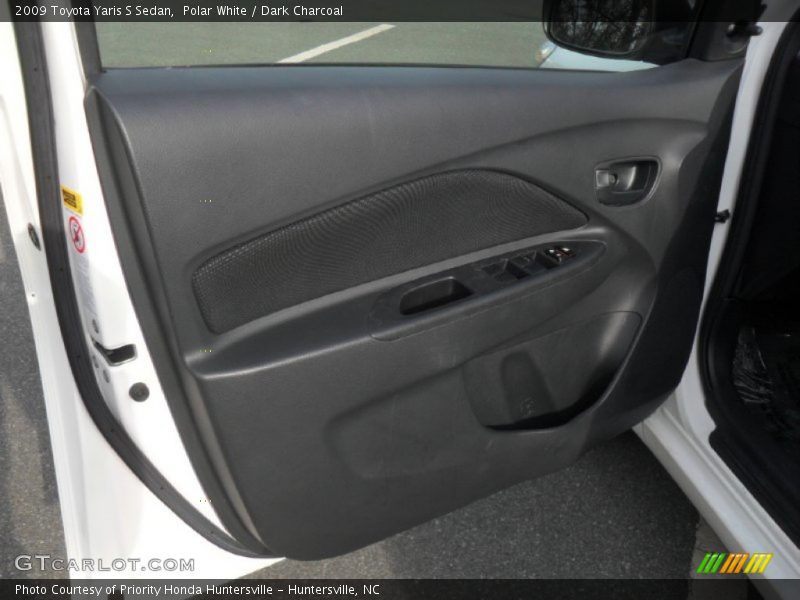 Polar White / Dark Charcoal 2009 Toyota Yaris S Sedan