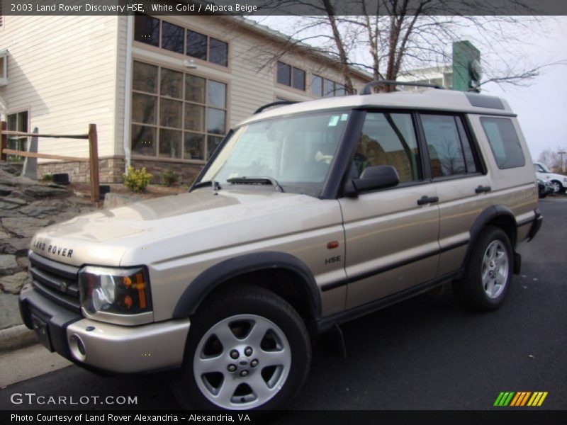 White Gold / Alpaca Beige 2003 Land Rover Discovery HSE