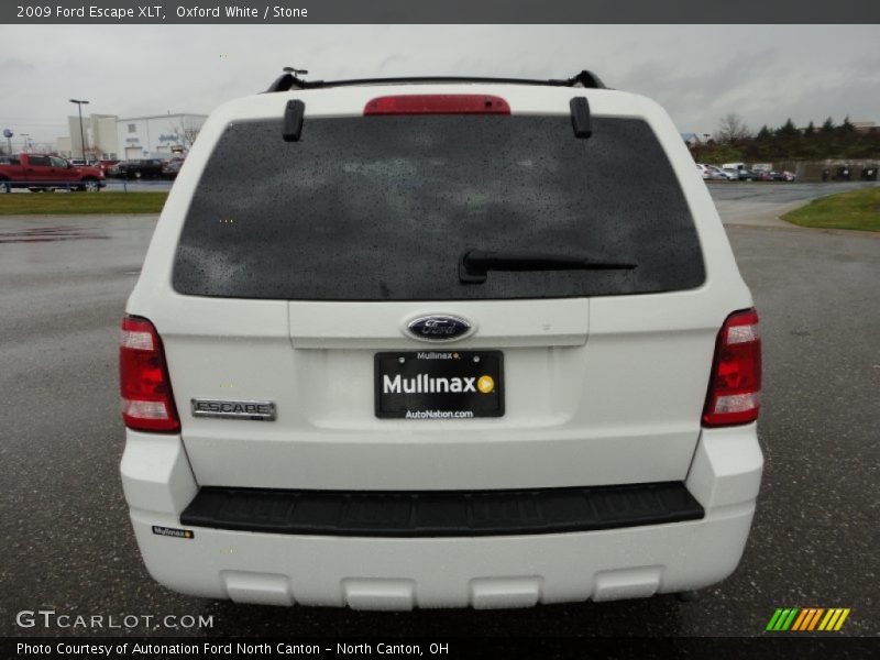 Oxford White / Stone 2009 Ford Escape XLT
