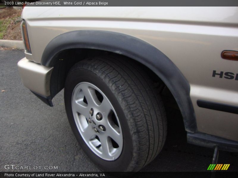 White Gold / Alpaca Beige 2003 Land Rover Discovery HSE