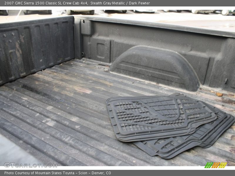 Stealth Gray Metallic / Dark Pewter 2007 GMC Sierra 1500 Classic SL Crew Cab 4x4