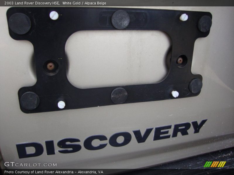 White Gold / Alpaca Beige 2003 Land Rover Discovery HSE