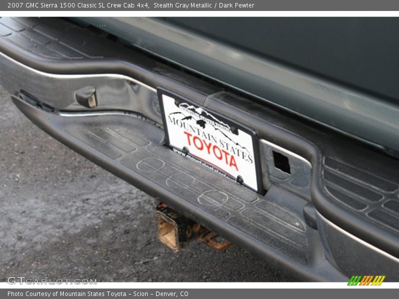 Stealth Gray Metallic / Dark Pewter 2007 GMC Sierra 1500 Classic SL Crew Cab 4x4